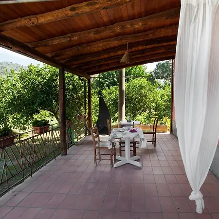Agricontura Capri Leone